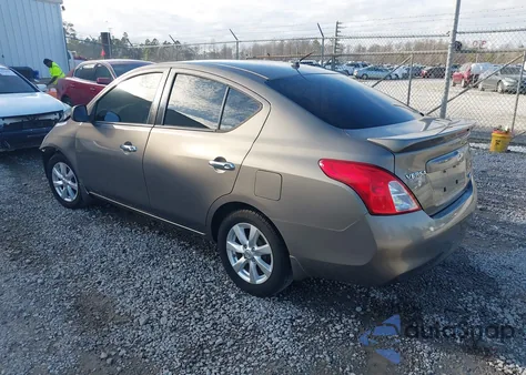 2014 Nissan Versa 1.6 Sv z USA, uszkodzony, nr VIN 3N1CN7AP2EL804364